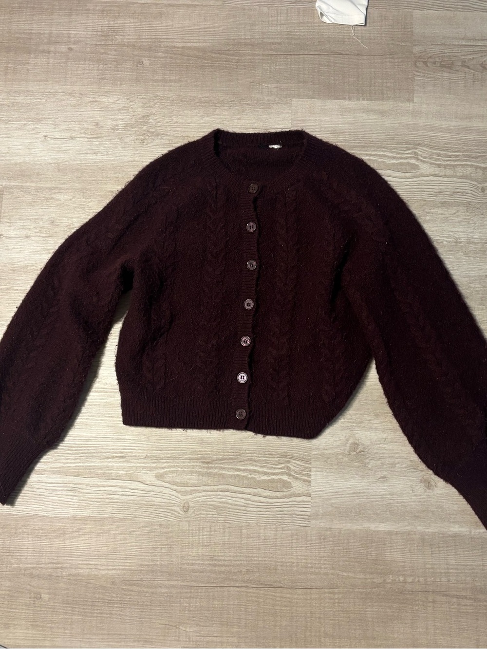 H&M Plum Red Burgundy Cable Knit Cardigan - Picture 3 of 11